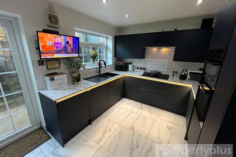 3 bedroom terraced house for sale, Mill Street, Tonyrefail, Rhondda Cynon Taff, CF39