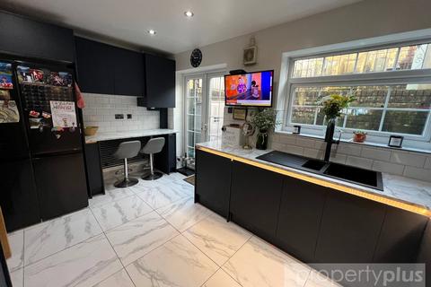 3 bedroom terraced house for sale, Mill Street, Tonyrefail, Rhondda Cynon Taff, CF39