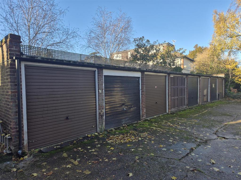 Garage block.jpg