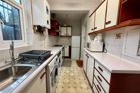 3 bedroom semi-detached house for sale, Harrogate Road