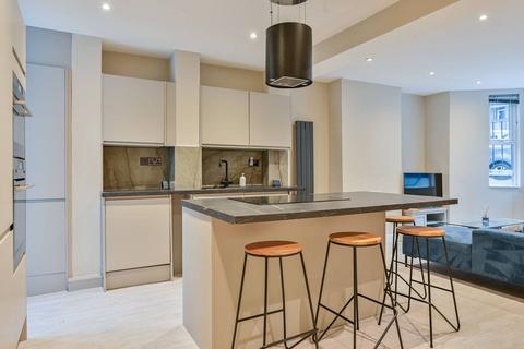 undefined, Madron Street, Elephant and Castle, London, SE17