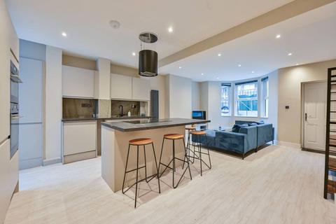 undefined, Madron Street, Elephant and Castle, London, SE17