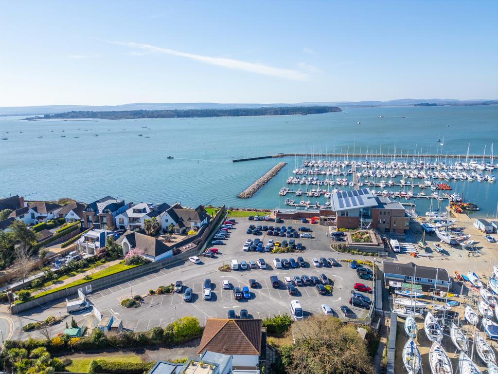 Parkstone Yacht Club