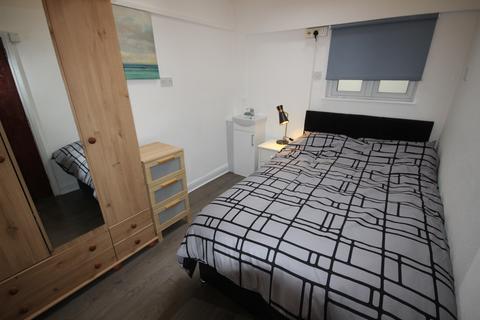 undefined, Burton Street (Room 6), Tutbury DE13