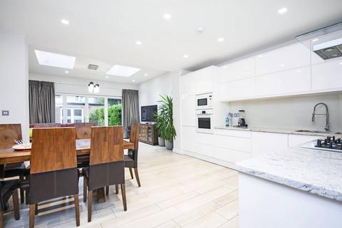 undefined, Cleveland Gardens, Brent Cross, London, NW2