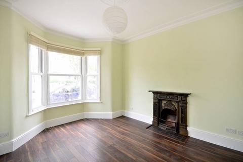 undefined, Westbury Road. N11, Bounds Green, London, N11