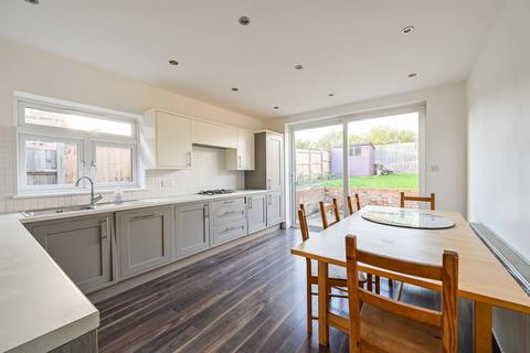 undefined, Westbury Road. N11, Bounds Green, London, N11