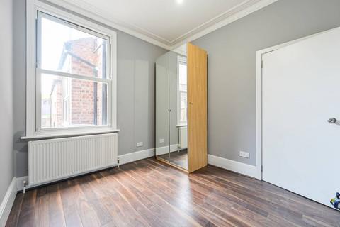 undefined, Westbury Road. N11, Bounds Green, London, N11