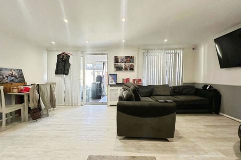 undefined, Jersey Close, Southampton, Hampshire, SO16 9PW