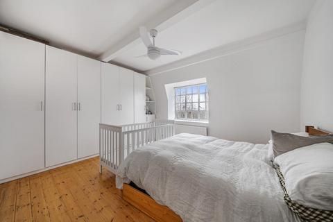 undefined, Fortis Green,  London,  N10
