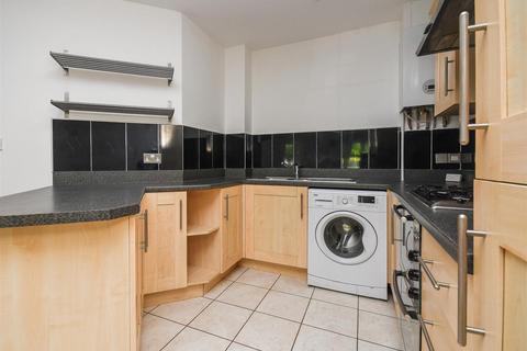 undefined, 6 Castlecroft House, Castlecroft