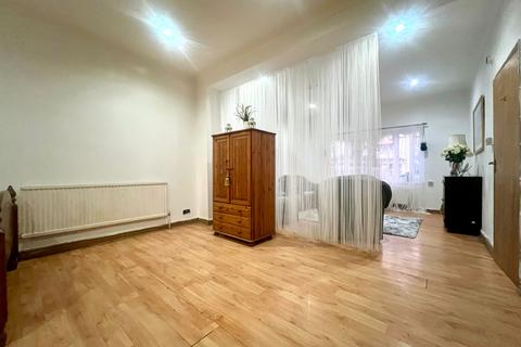 undefined, Westbourne Road, Luton, Bedfordshire