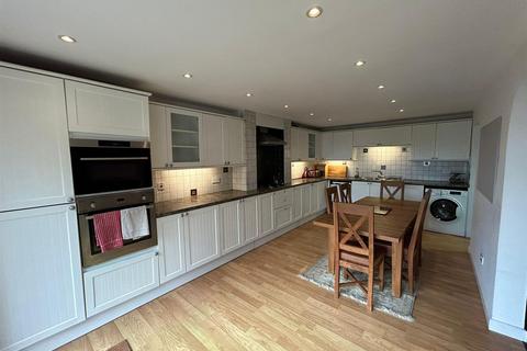 3 bedroom semi-detached house to rent, New Road, Beer, Seaton