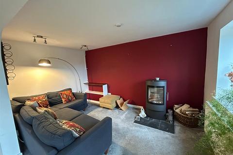 3 bedroom semi-detached house to rent, New Road, Beer, Seaton