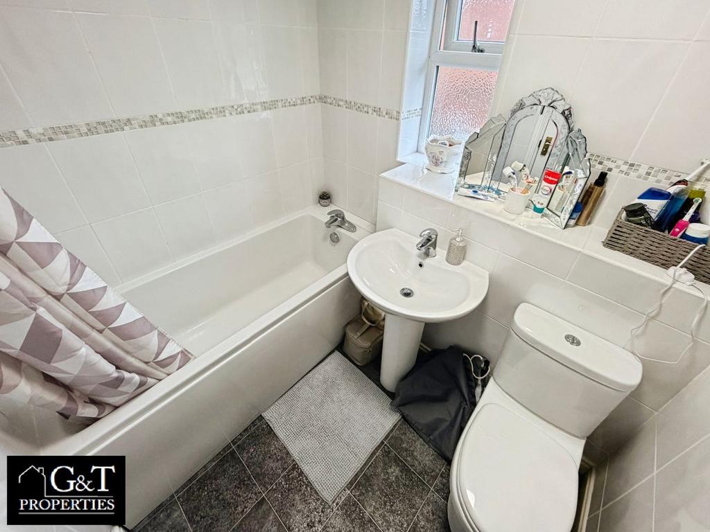Family bathroom