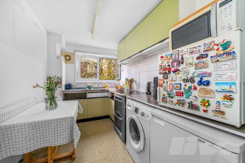 1 bedroom apartment for sale, Henderson Drive, London NW8