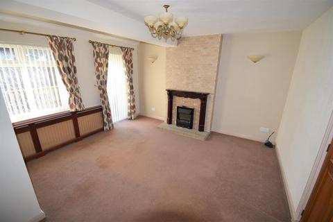 2 bedroom house to rent, Heathfield Mews, Huddersfield HD7