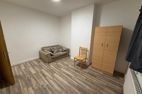 undefined, Windmill Road, Second Floor Flat, Edmonton, N18