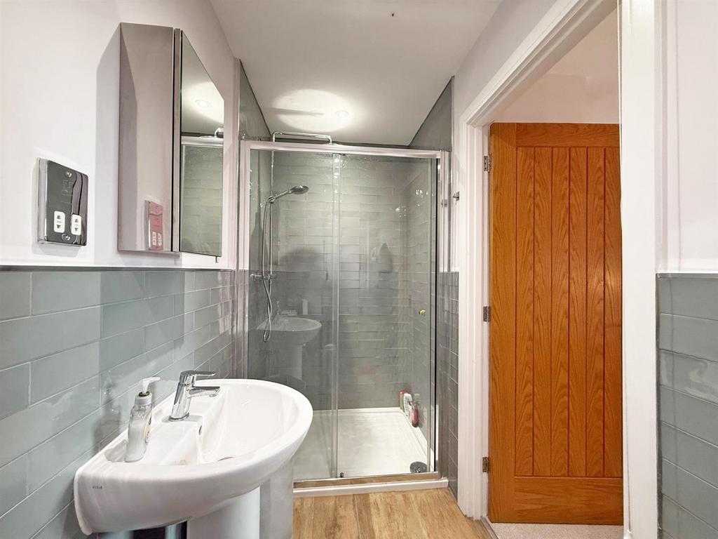 Thumbnail image4 (3).jpg