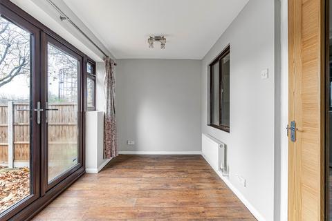 undefined, Smith Close, London, SE16