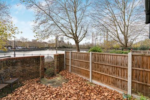 undefined, Smith Close, London, SE16