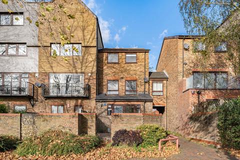 undefined, Smith Close, London, SE16
