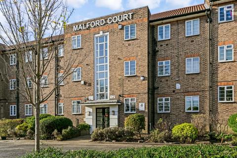 2 bedroom flat for sale, Malford Court, The Drive, South Woodford