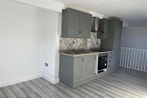 1 bedroom flat to rent, Reading Road, Reading, RG8