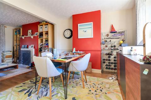 3 bedroom semi-detached house for sale, Queens Meadow, Cambridge CB1