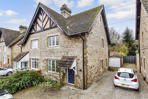 2 bedroom cottage for sale, London Road, Aylesford ME20
