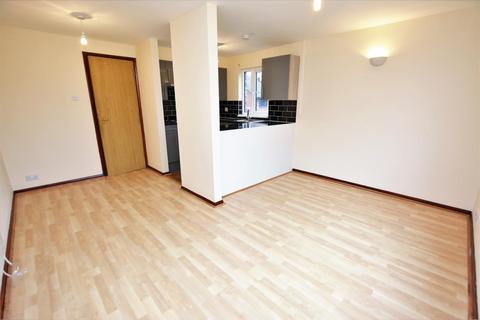 1 bedroom duplex for sale, Lowry Crescent, Mitcham, CR4