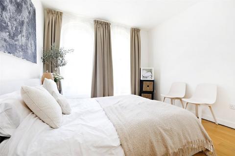 1 bedroom apartment for sale, Frederick Square, London, SE16