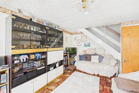 undefined, Grove Hill, South Woodford