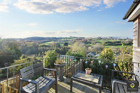 undefined, Larksfield Road, Kingscourt, Stroud