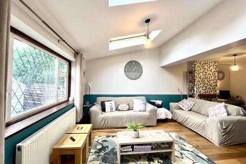 4 bedroom end of terrace house for sale, Marston Avenue, Chessington, Surrey. KT9 2HF