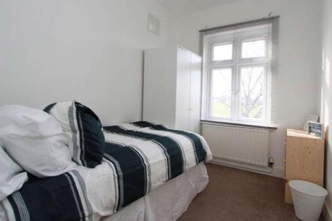 undefined, Court Farm Road, London SE9