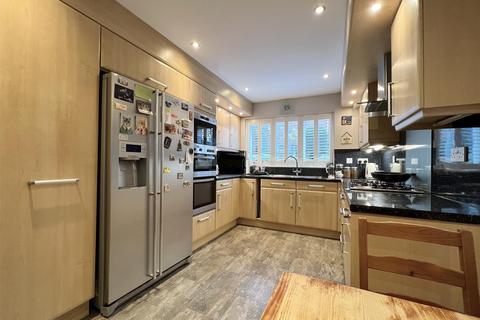 5 bedroom detached house for sale, Thurleigh Close, Pedmore, Stourbridge