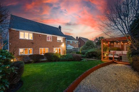 5 bedroom detached house for sale, Thurleigh Close, Pedmore