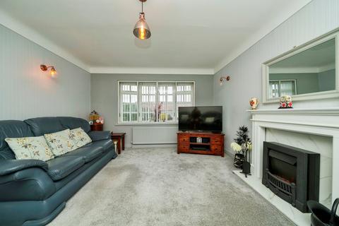 undefined, Links Close, Wallasey CH45