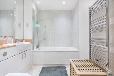 undefined, Agnes George Walk, London, E16