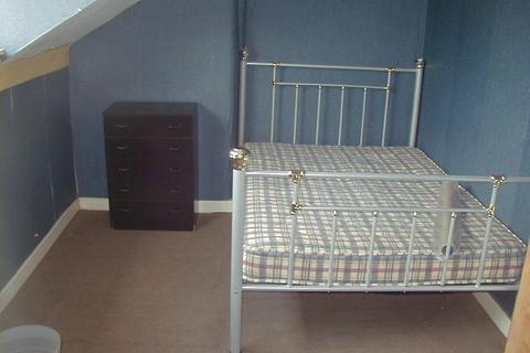 undefined, 5 Autumn Grove   Leeds
