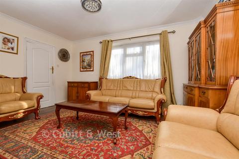 3 bedroom semi-detached house for sale, Yorkshire Road, Mitcham CR4