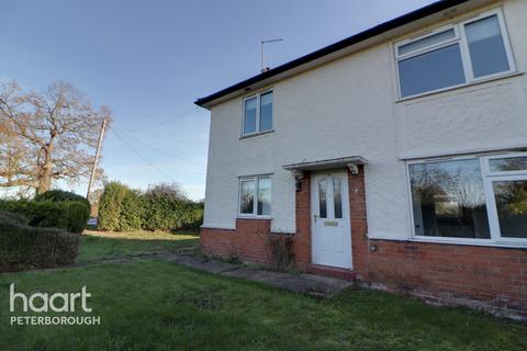 3 bedroom semi-detached house to rent, Station Road, Holme