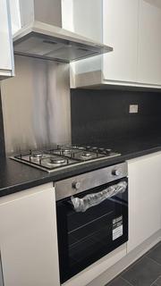 2 bedroom flat to rent, Rothbury Terrace, Newcastle upon Tyne NE6