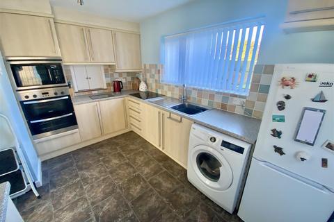 undefined, West Royd Avenue, Mirfield