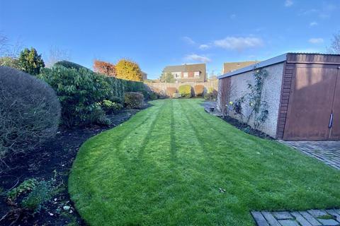 undefined, West Royd Avenue, Mirfield