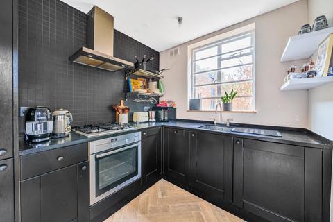 undefined, Gowlett Road, London, SE15