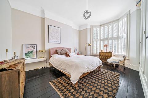 undefined, Gowlett Road, London, SE15