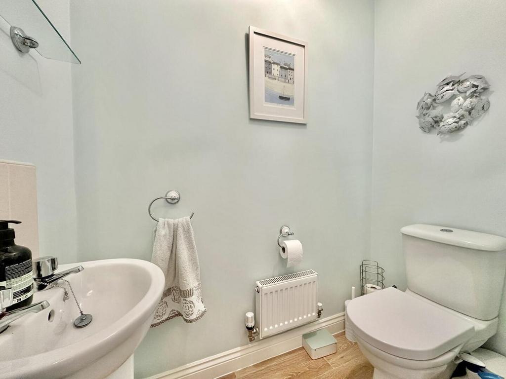 Cloakroom / WC