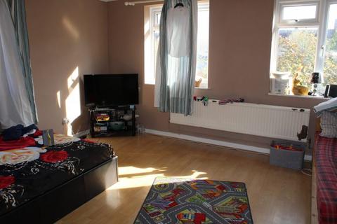 undefined, THE BROADWAY, THATCHAM RG19